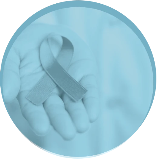 Illustrazione di una mano che tiene un nastro simbolico, utilizzata per rappresentare l'area specialistica "Oncology" di Eurofins Genoma, specializzata nella diagnosi e nella ricerca oncologica avanzata.